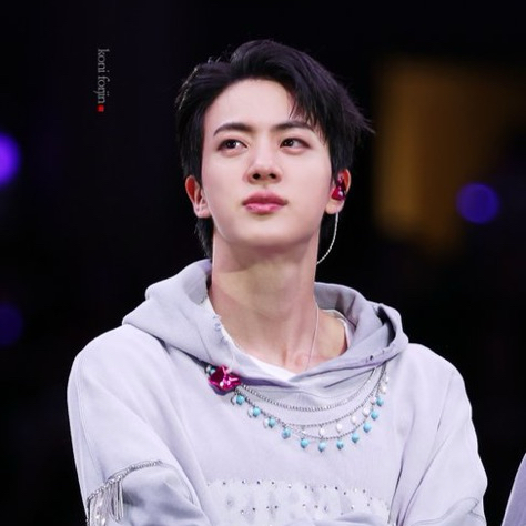Potret di balik layar Jin (BTS)