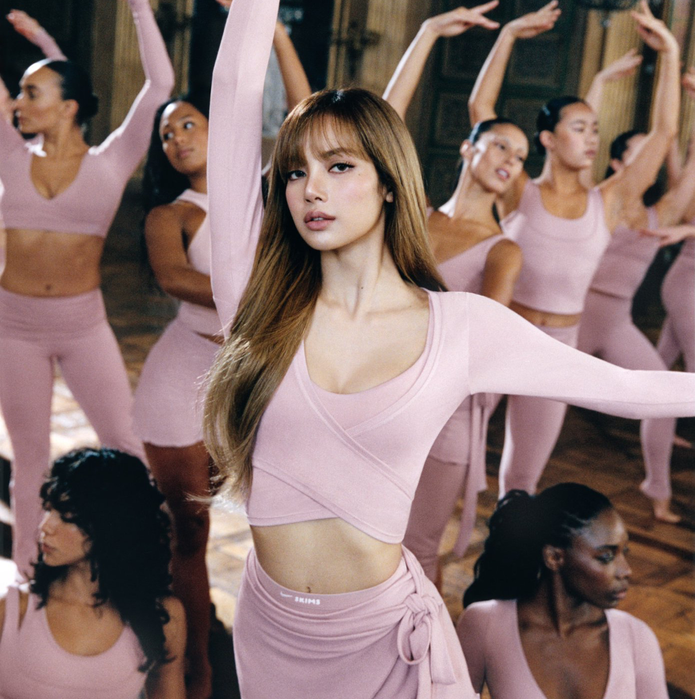 리사 (BLACKPINK)의 최신 사진