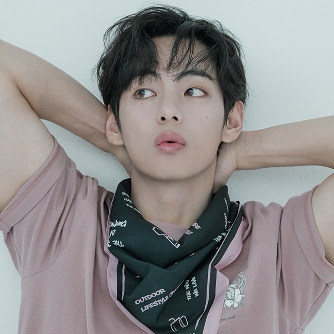 Foto aktivitas terbaru V (BTS)