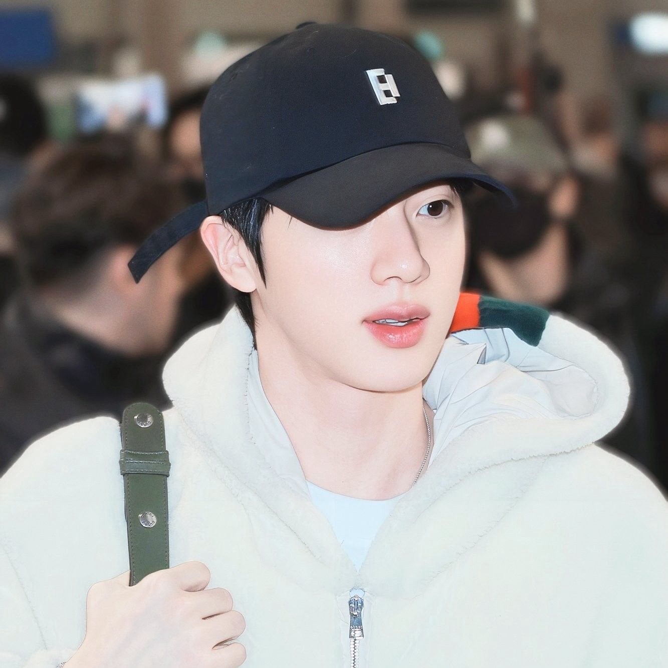 Potret di balik layar Jin (BTS)