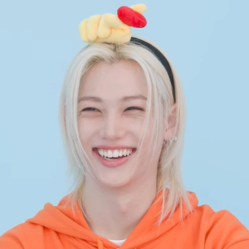 Latest photo of Felix (Stray Kids)
