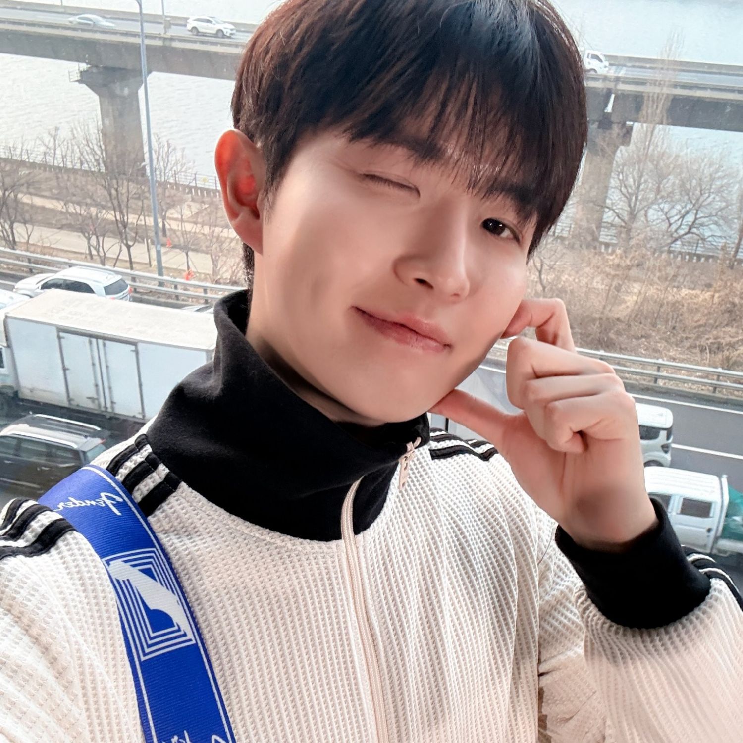 Momen yang diabadikan oleh penggemar Kim Jaehwan