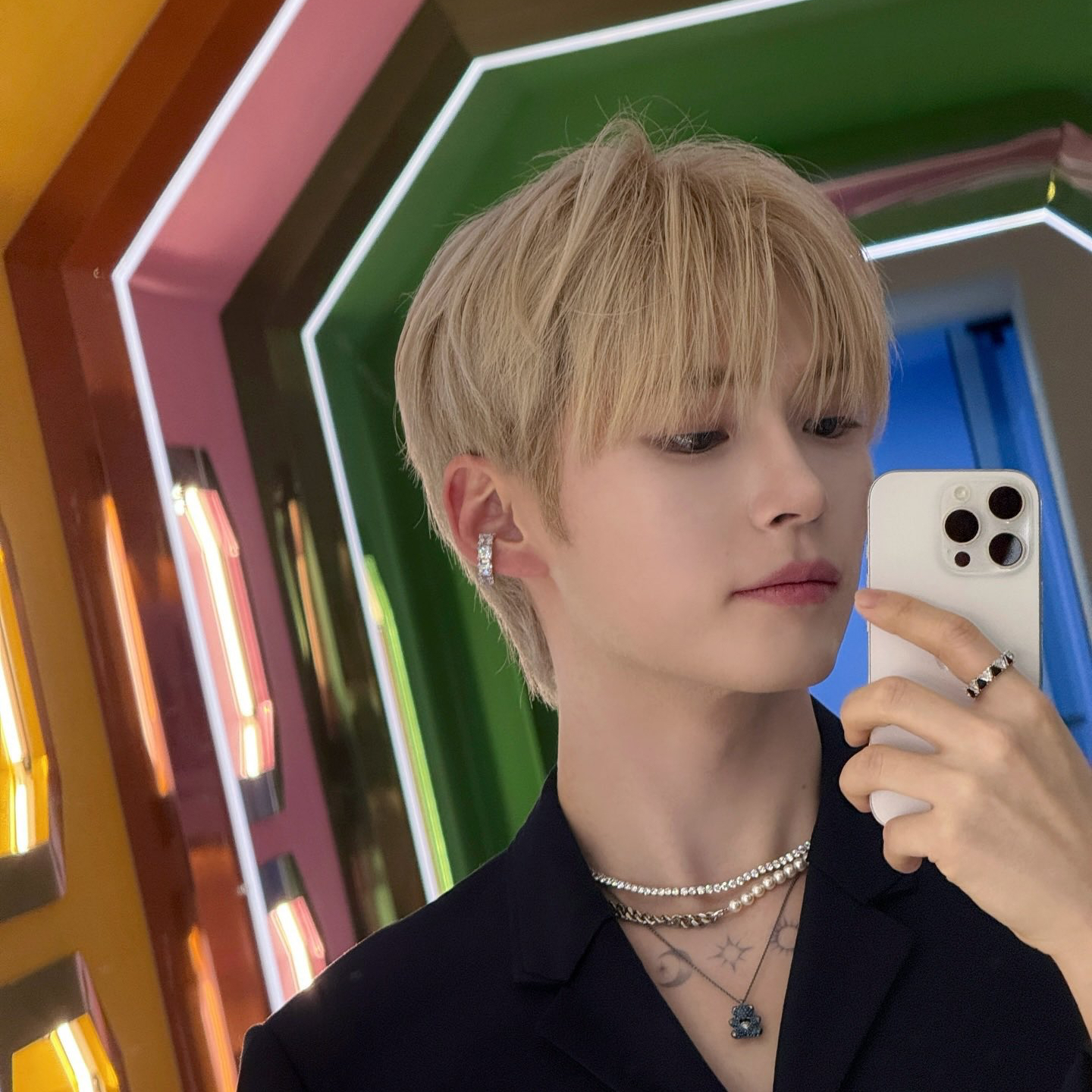 A moment captured by Sung Hanbin (ZEROBASEONE)'s fan