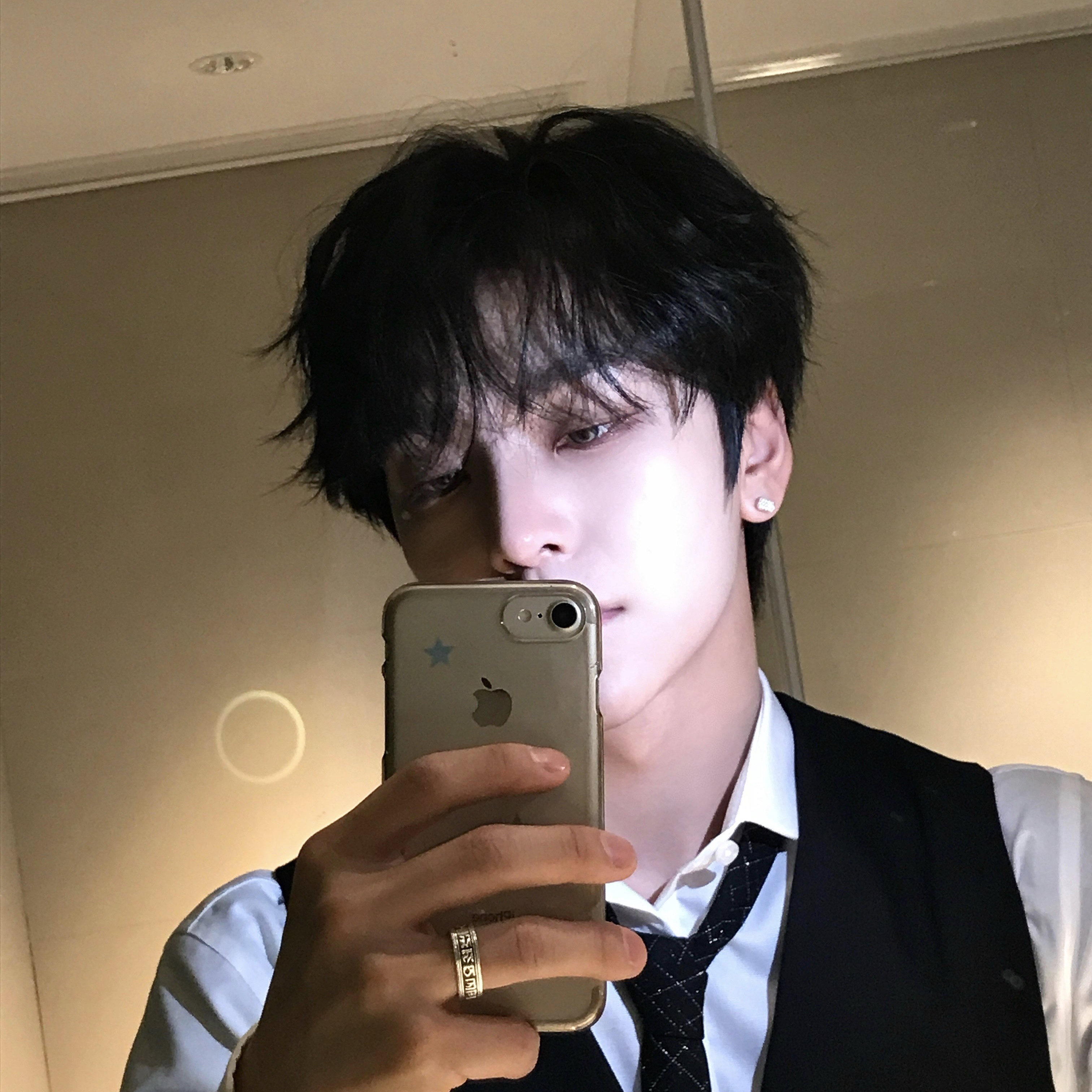 Latest photo of He Xinlong (ALPHA DRIVE ONE)