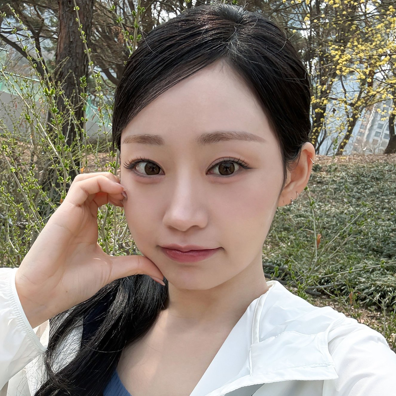 Latest photo of Julie (KISS OF LIFE)