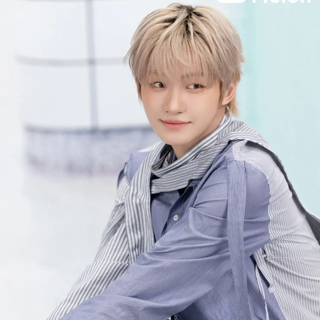 Latest photo of Jihoon (TWS)