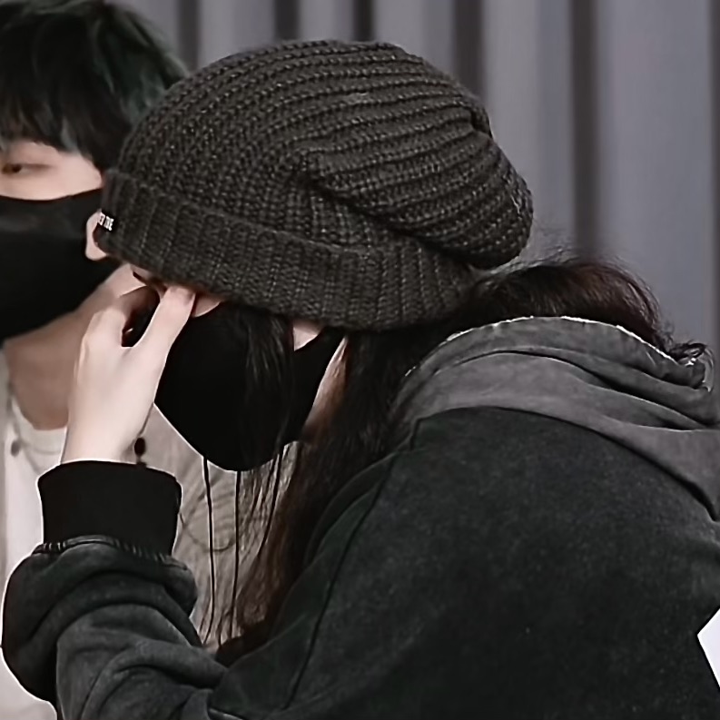 Behind-the-scenes cut of EXO