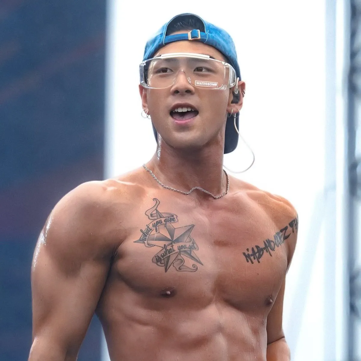 백호의 최신 사진