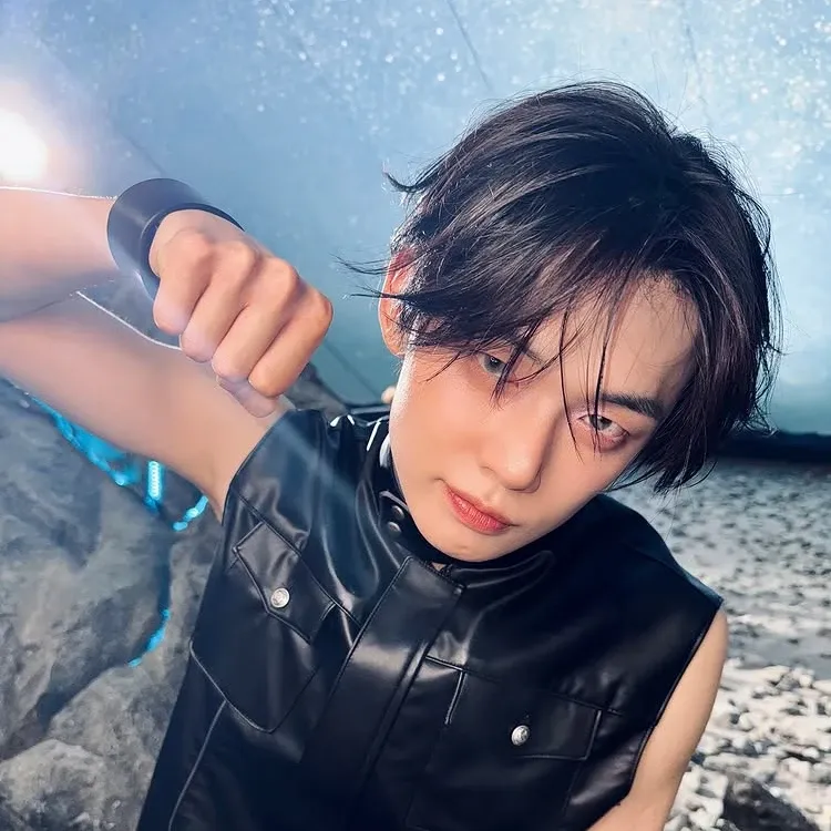 ヨンジュン (TOMORROW X TOGETHER)の舞台裏ショット