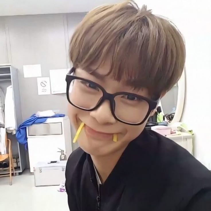 Latest photo of Moonbin (ASTRO)