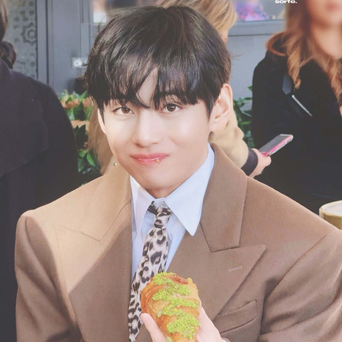 뷔 (방탄소년단) 팬이 찍은 순간