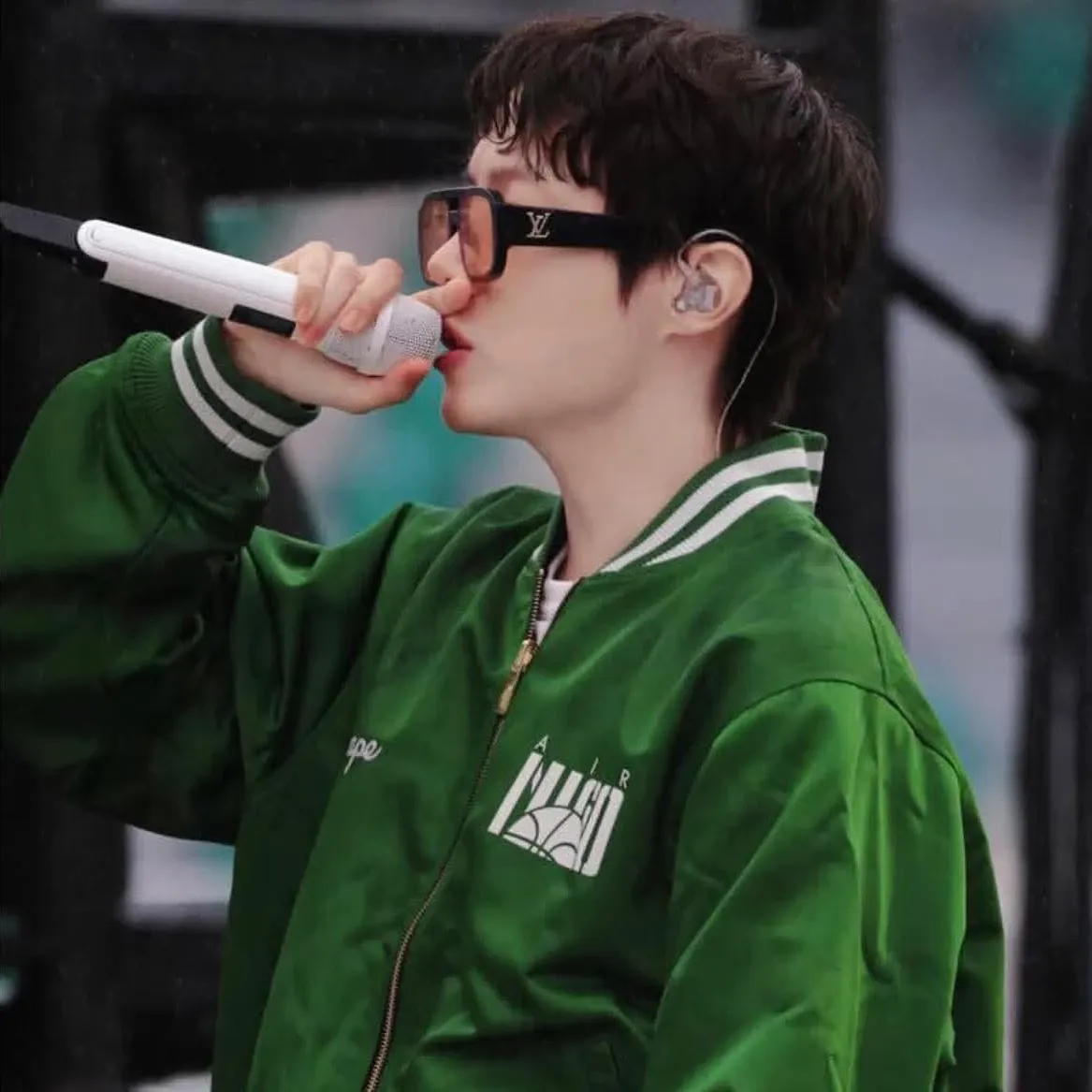 제이홉 (방탄소년단) 최근 활동샷