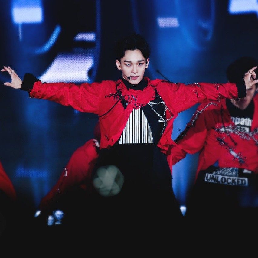 Chen (EXO)粉絲拍下的瞬間