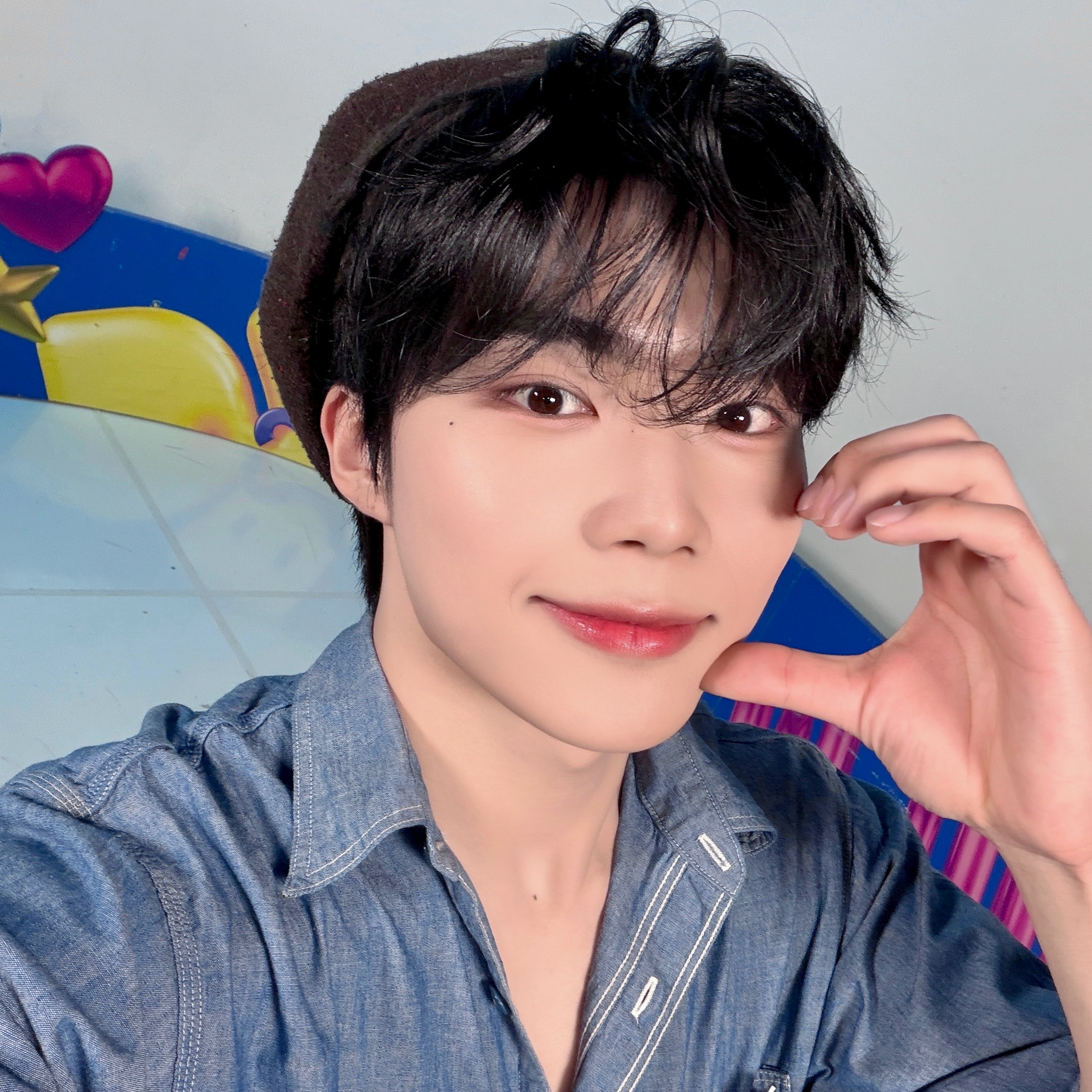 朴干旭 (ZEROBASEONE)的最新活动照片