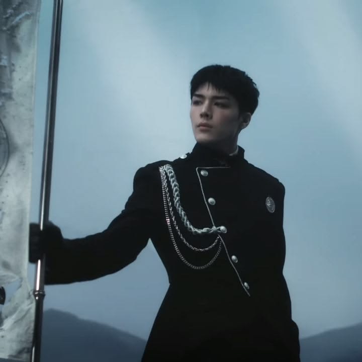 Behind-the-scenes cut of Maki (&TEAM)