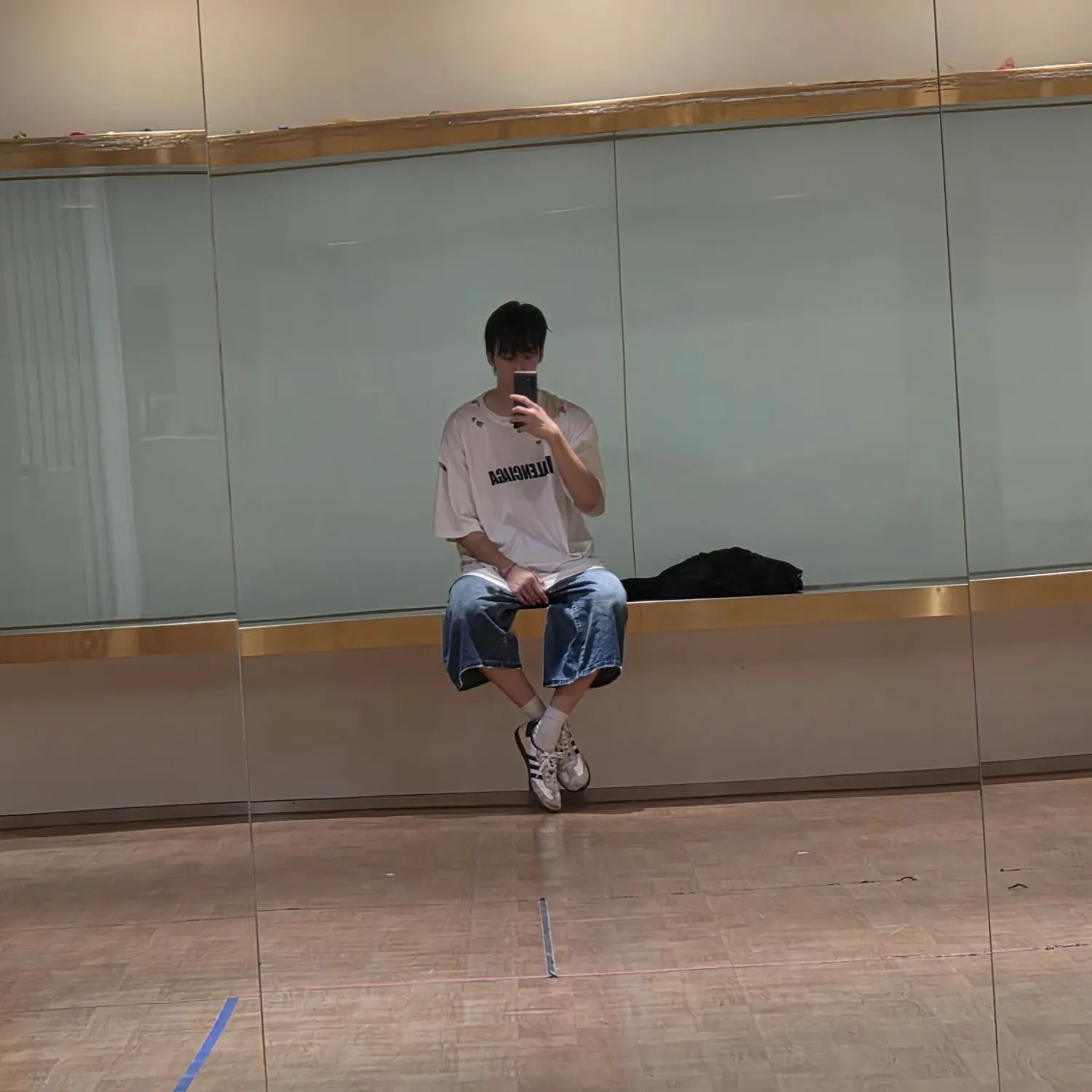 Behind-the-scenes cut of Sanha (ASTRO)