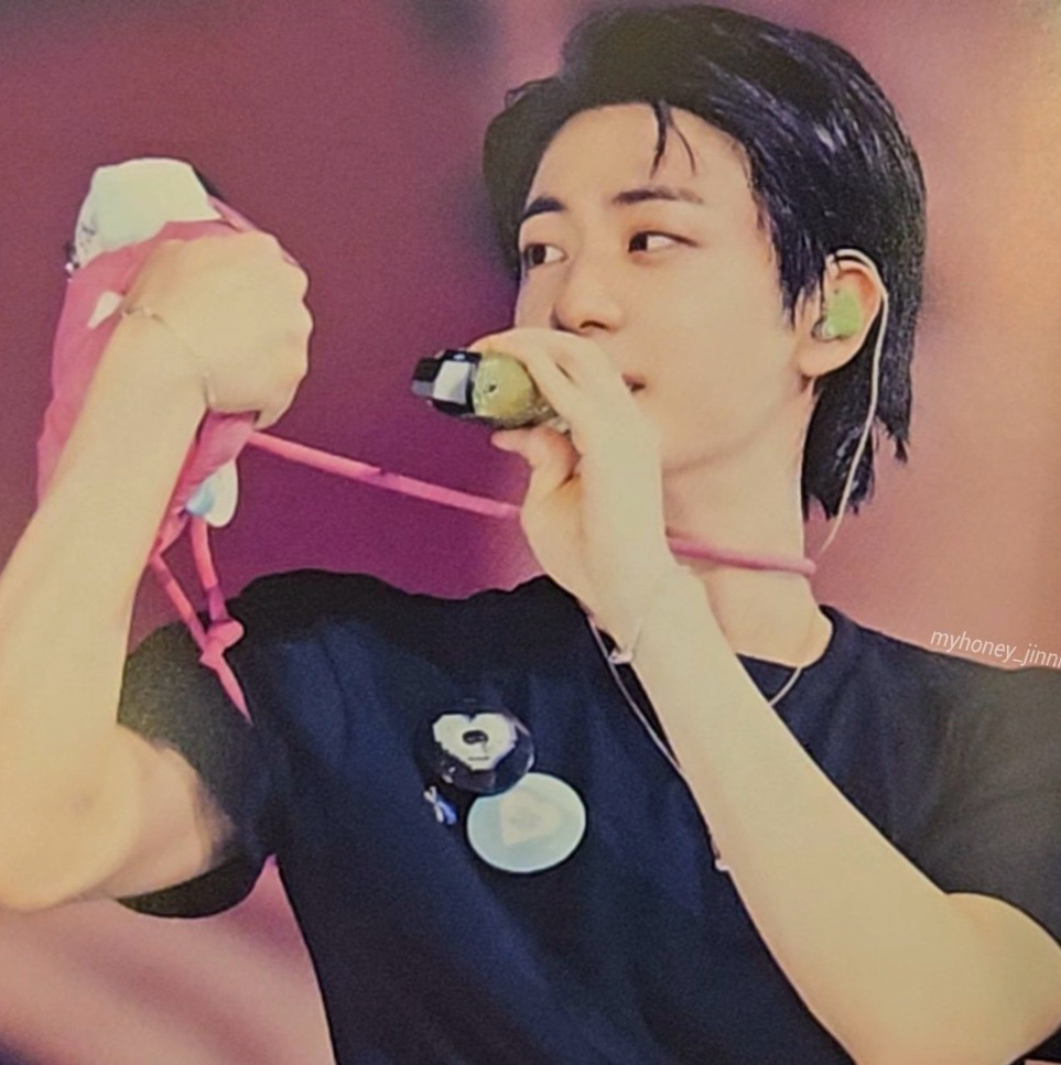 Foto terbaru Jin (BTS)