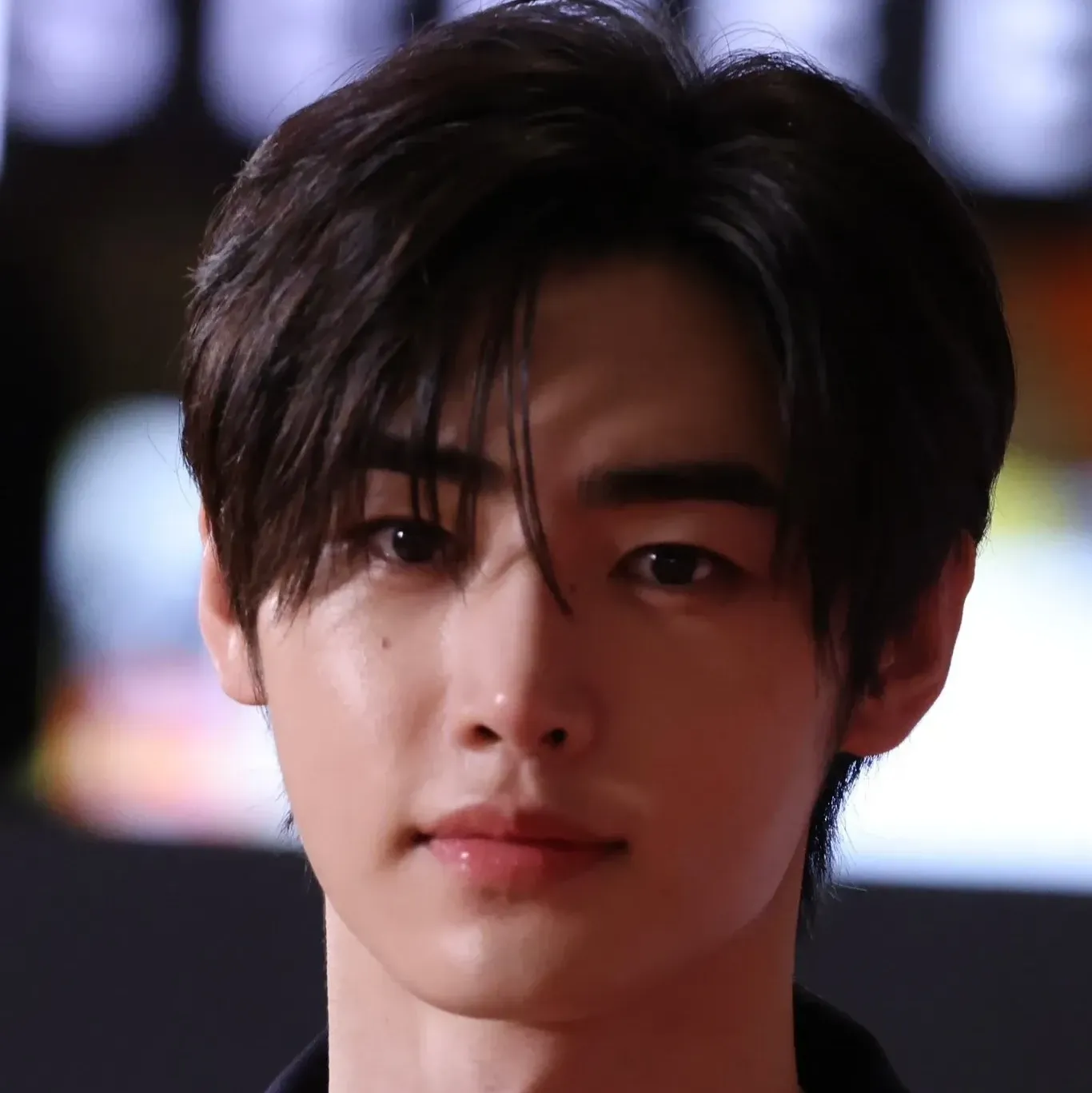 Recent activity shot of Sunghoon (ENHYPEN)