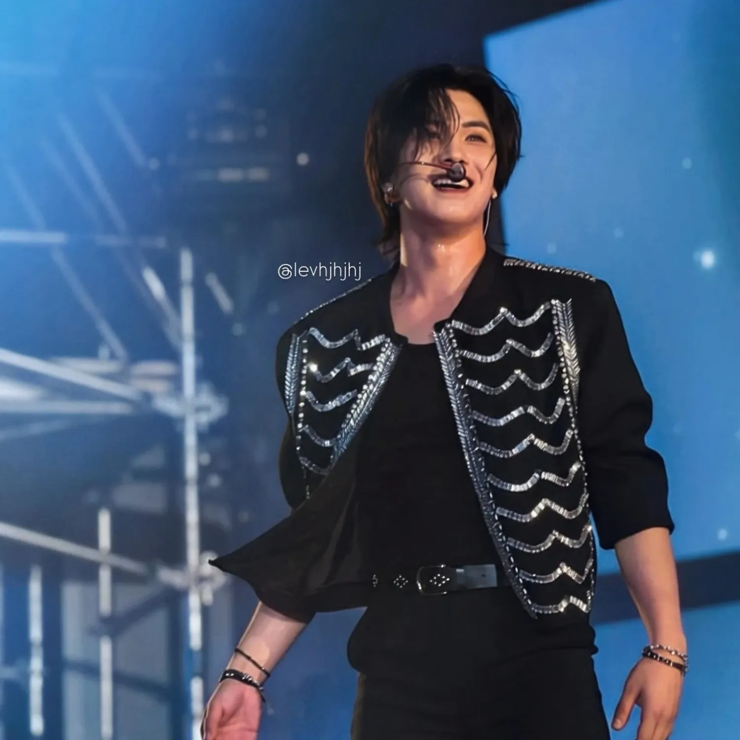 A moment captured by Rocky's fan