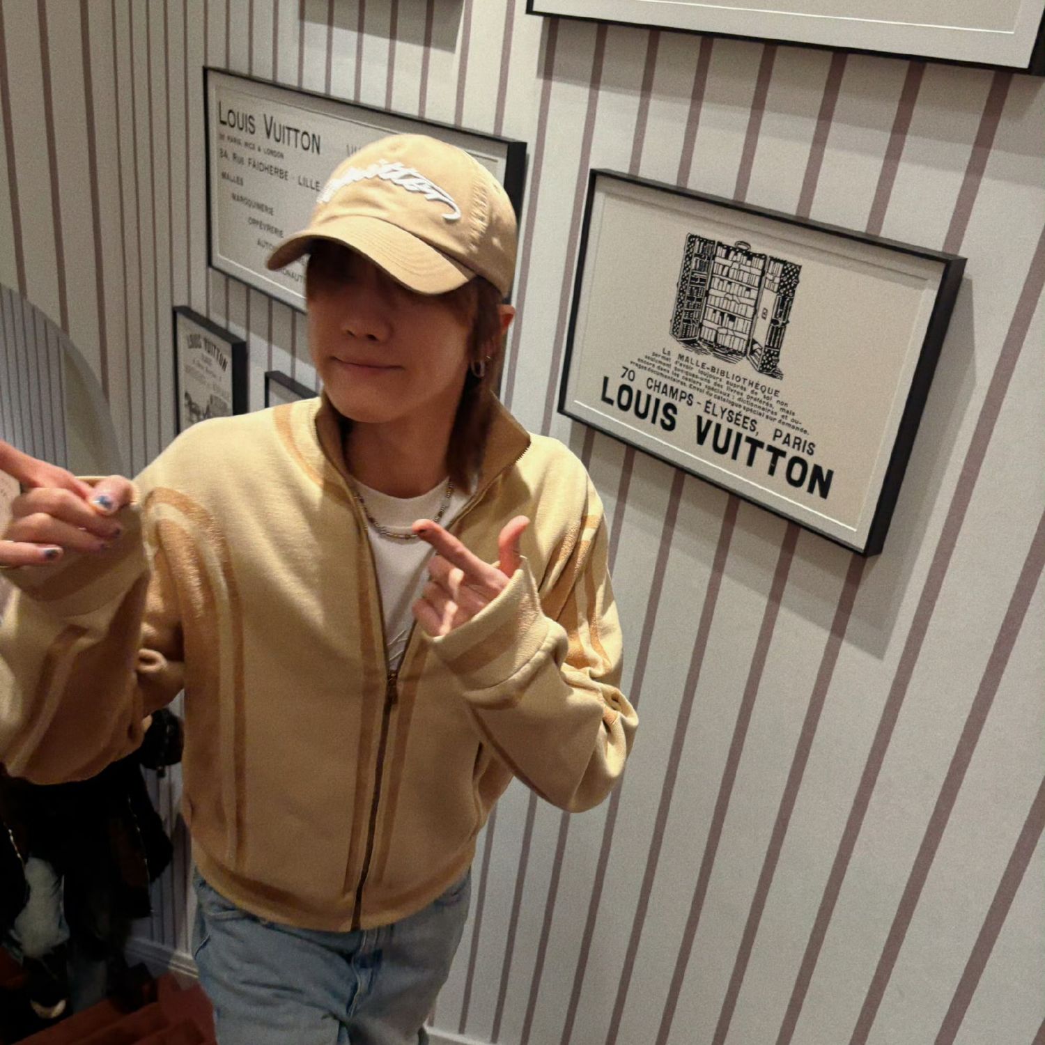 Recent activity shot of The 8 (SEVENTEEN)