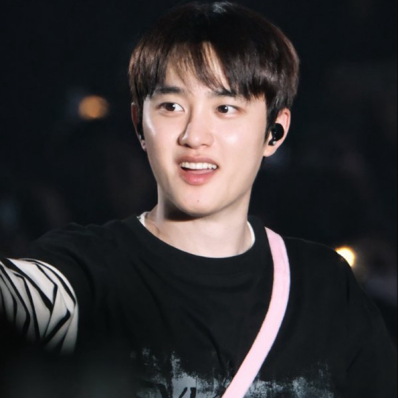 Foto aktivitas terbaru D.O. (EXO)