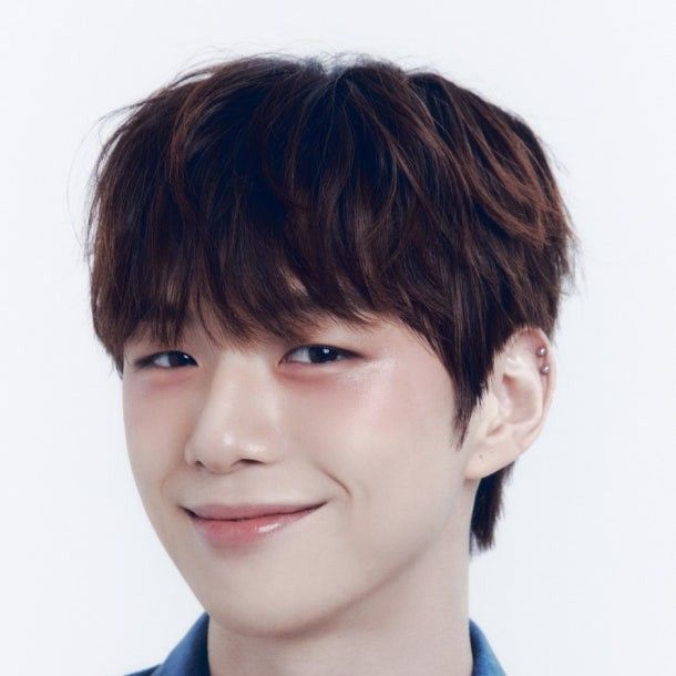 Behind-the-scenes cut of Kang Daniel