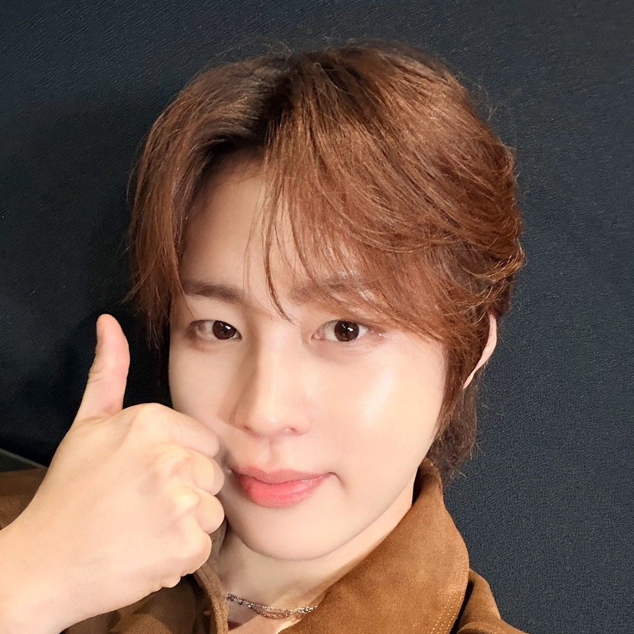A moment captured by Ha Sungwoon's fan