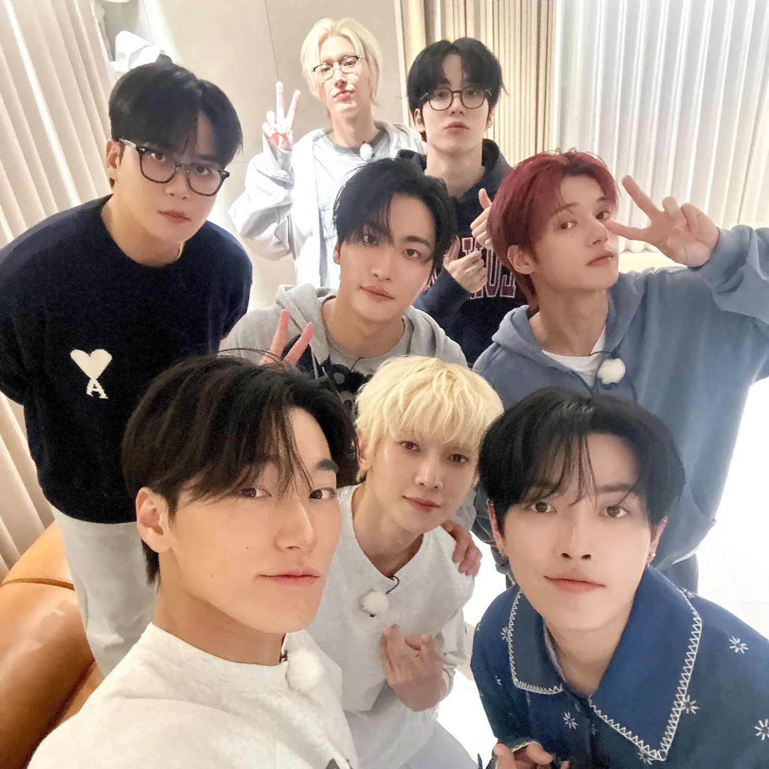 에이티즈 최근 활동샷