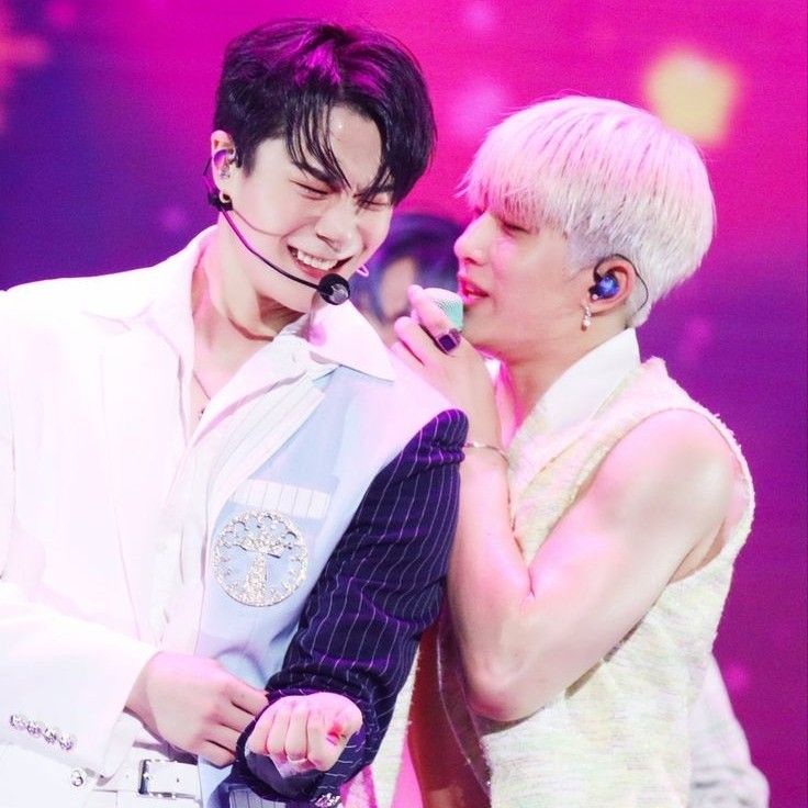 Latest photo of Jinjin (ASTRO)