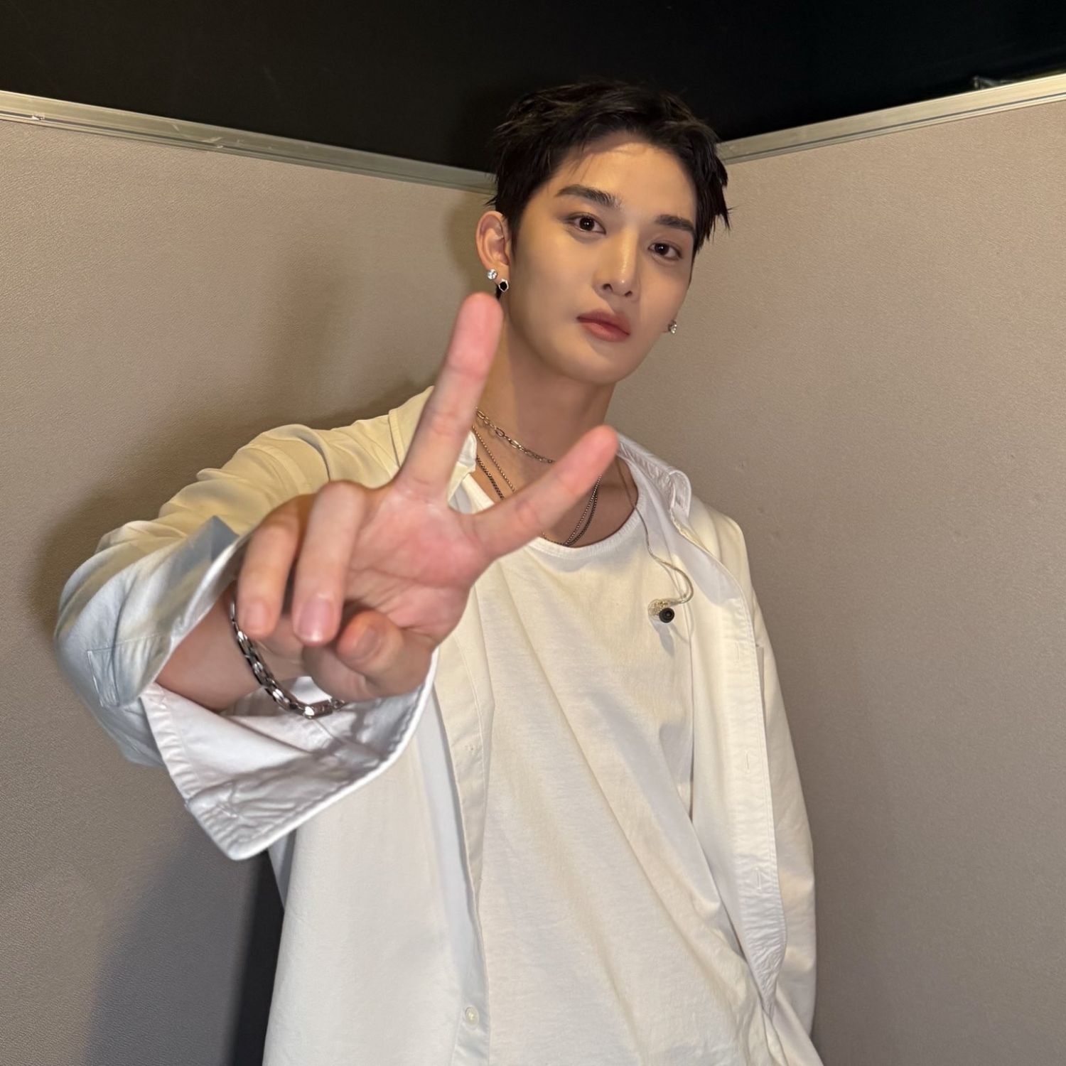 Recent activity shot of Bae Jinyoung