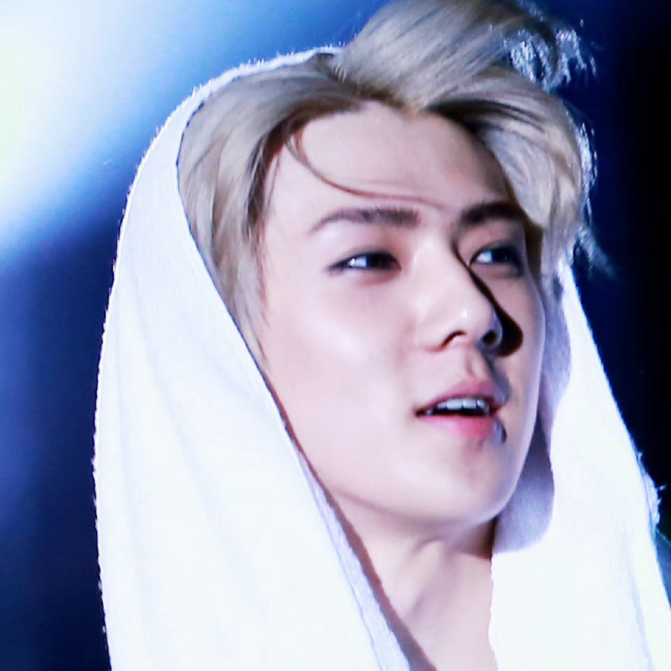 세훈 (EXO)의 최신 사진