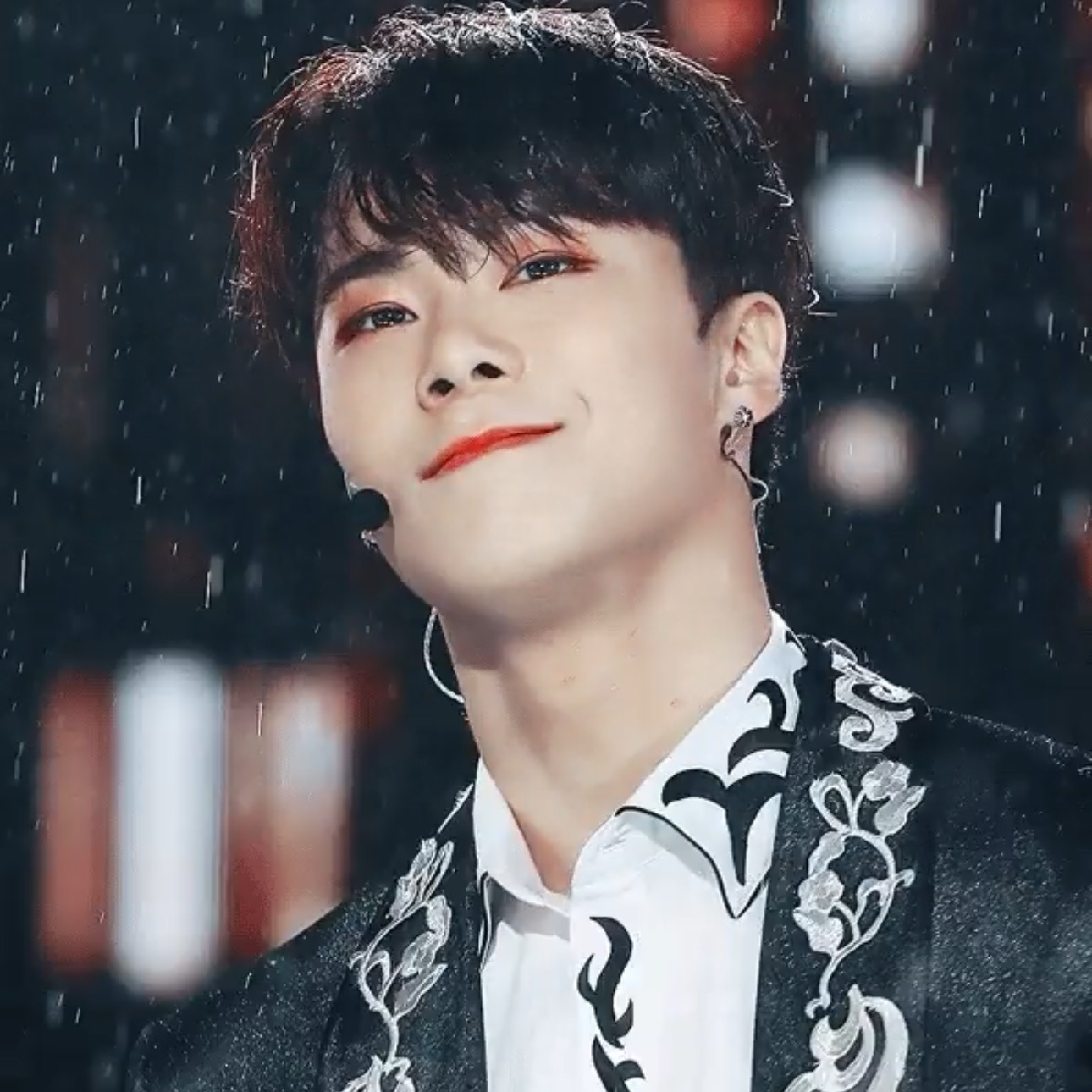 아스트로의 비하인드 컷