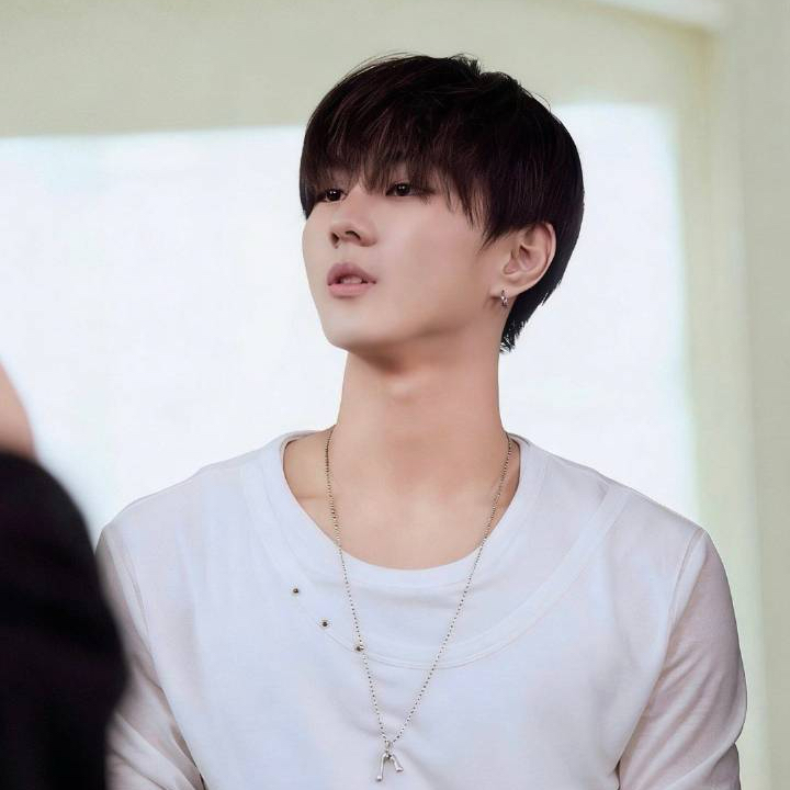 정원 (ENHYPEN)의 비하인드 컷