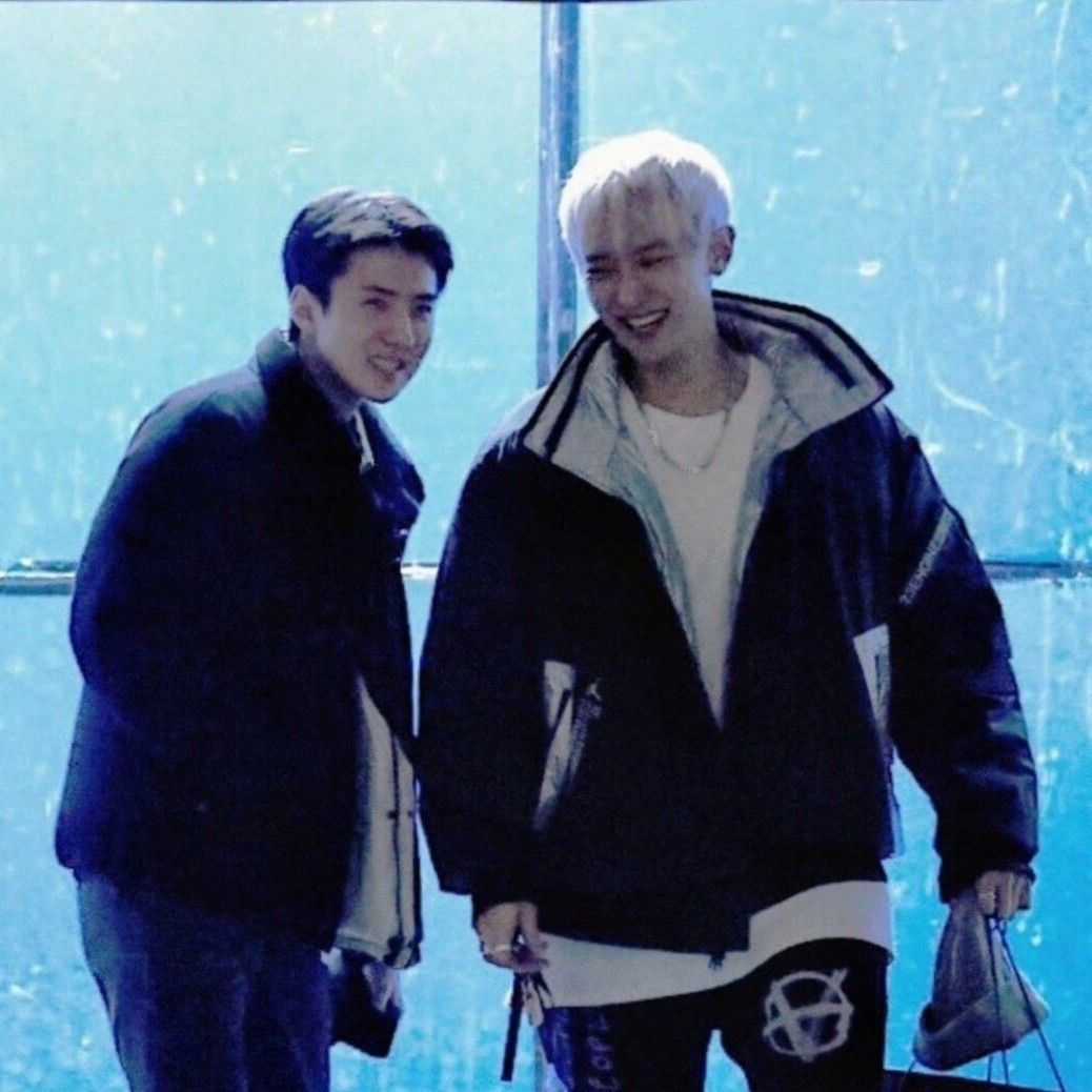 Behind-the-scenes cut of EXO