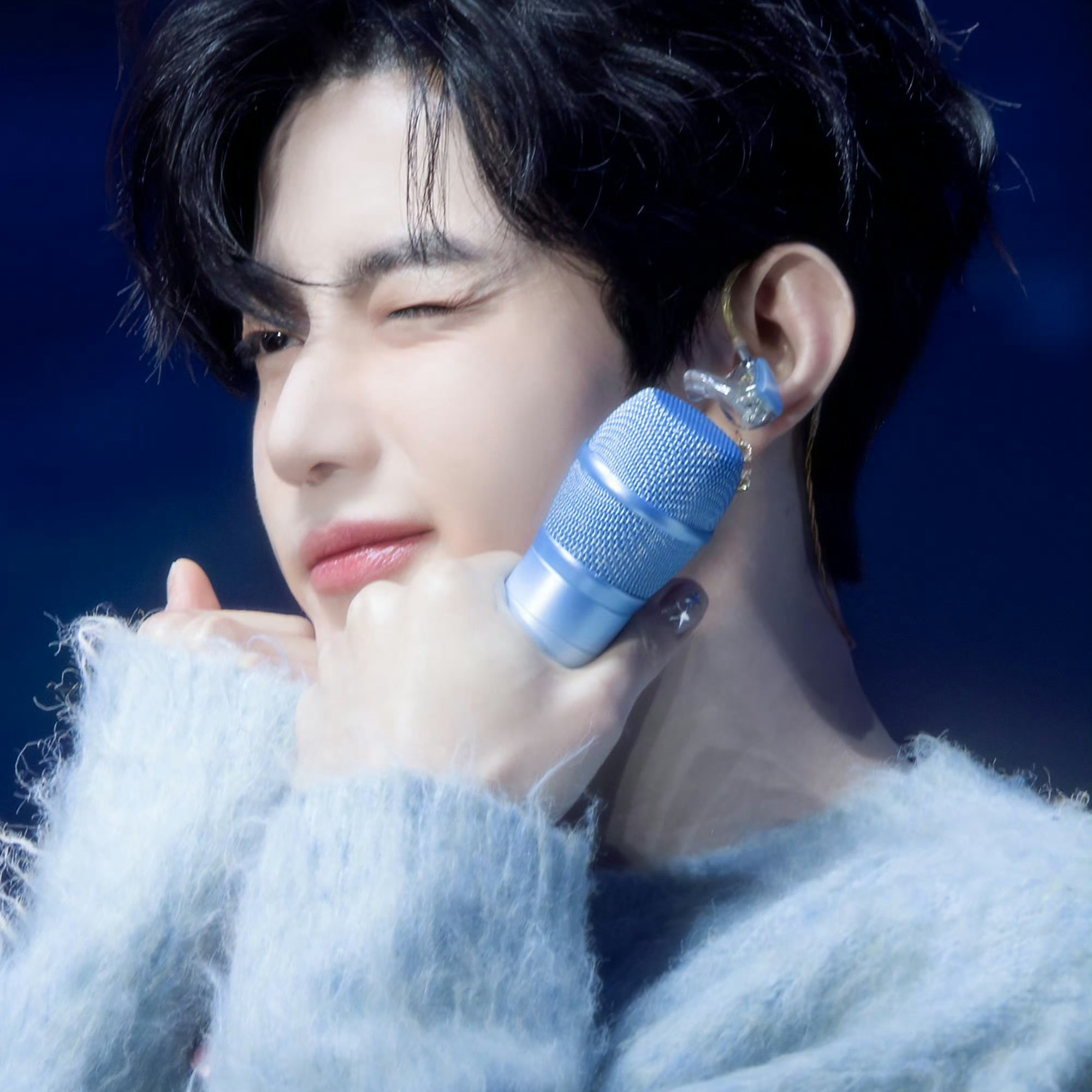 章昊的最新照片