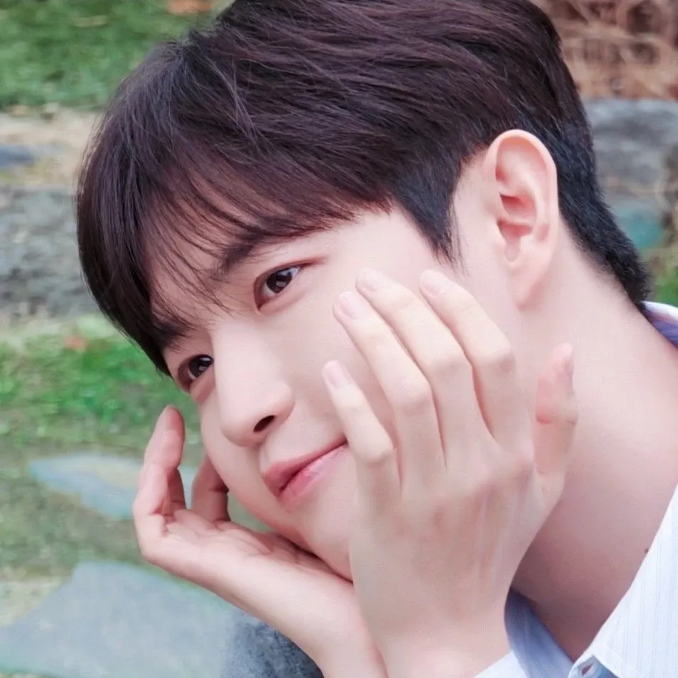 Recent activity shot of Kim Jaehwan