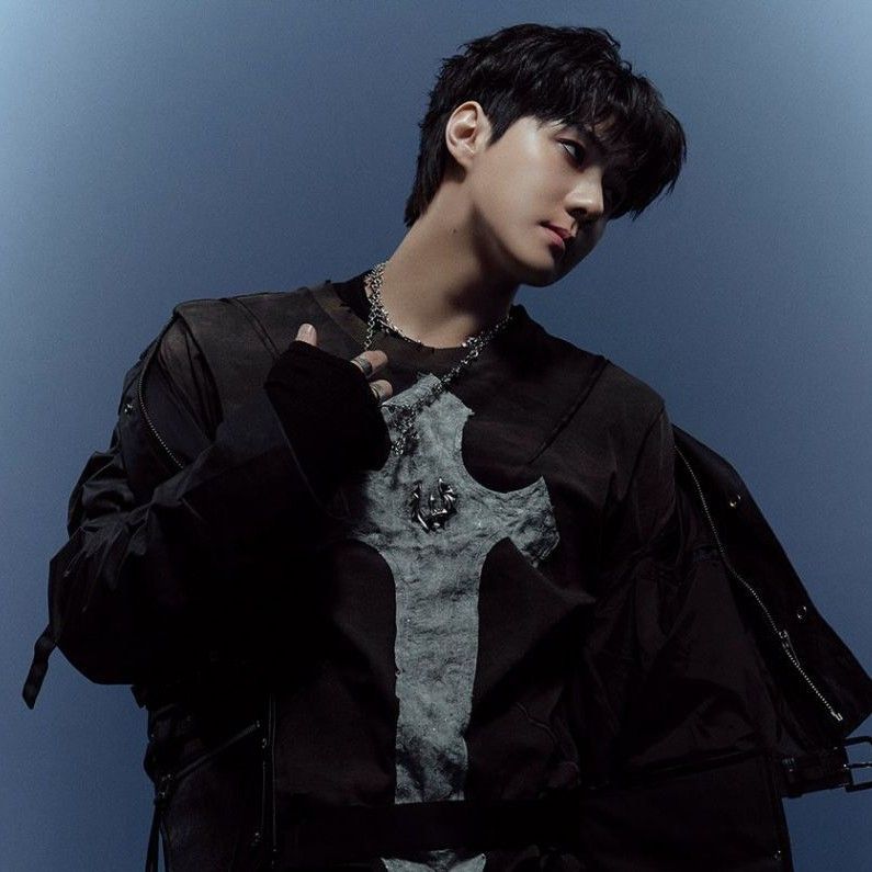 Behind-the-scenes cut of Sehun (EXO)