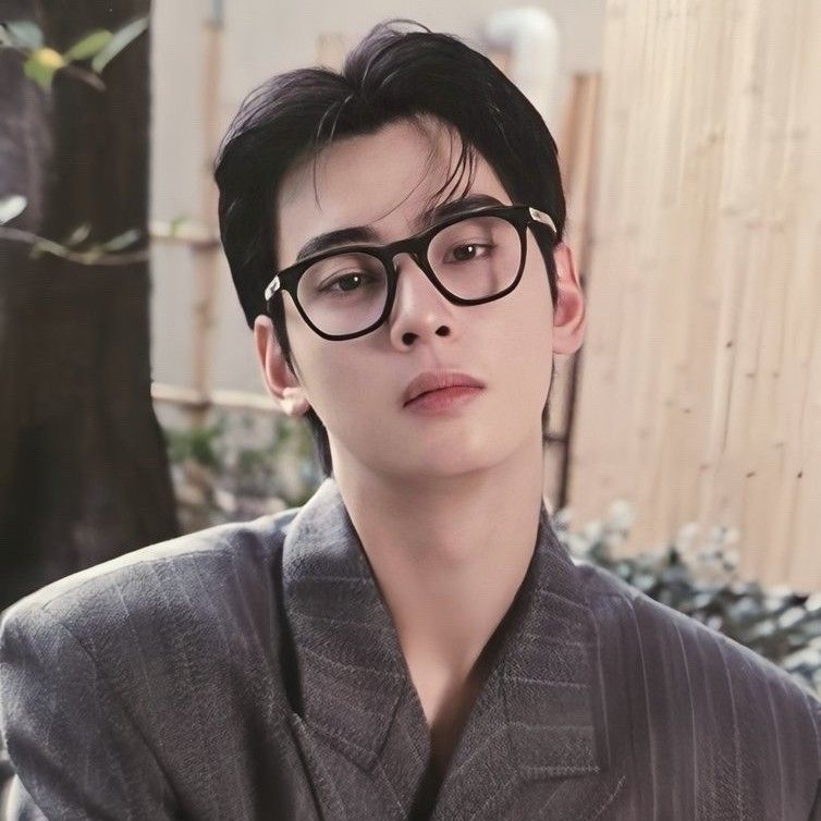 Behind-the-scenes cut of Eunwoo (ASTRO)