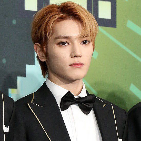 テヨン (NCT 127)の舞台裏ショット