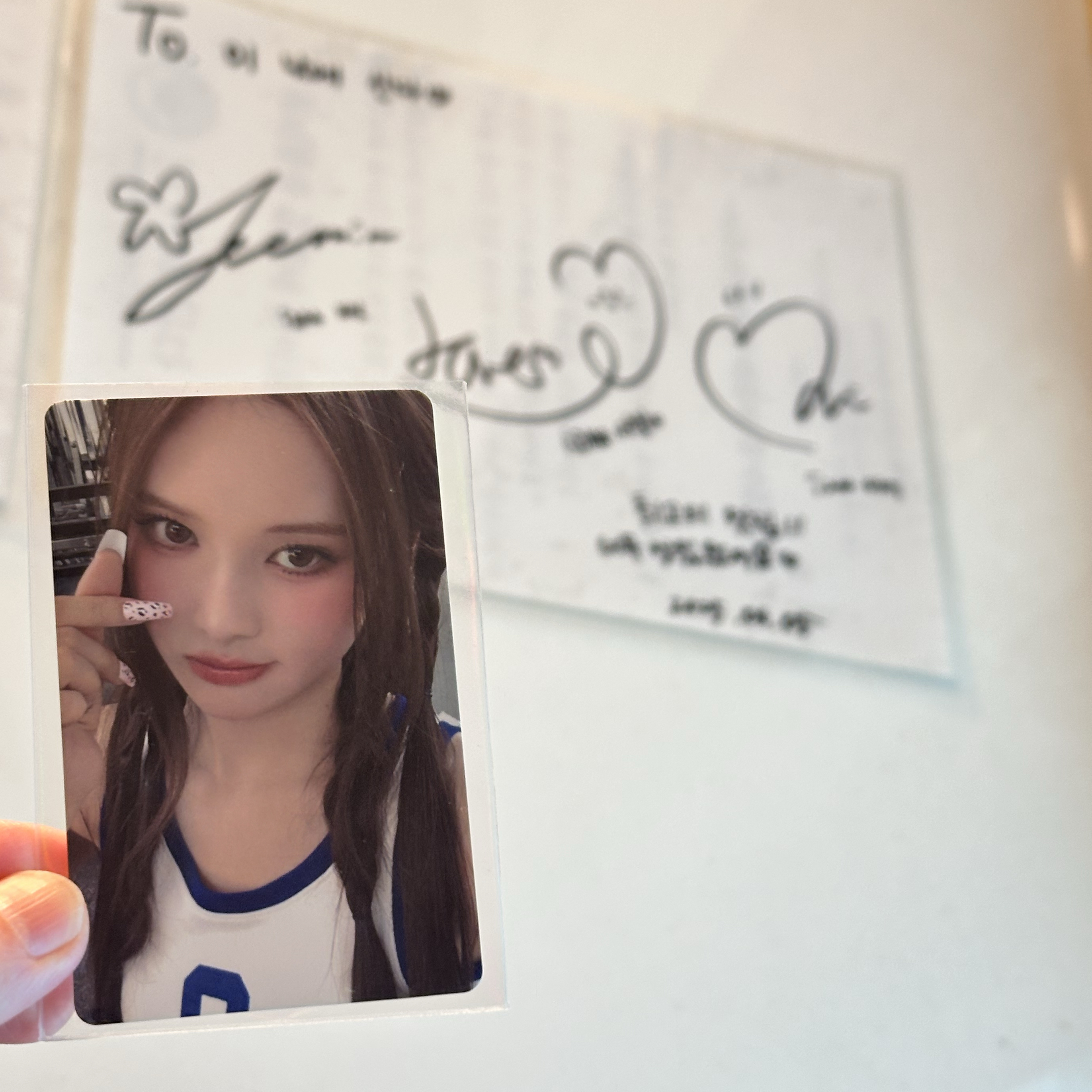 A moment captured by izna's fan