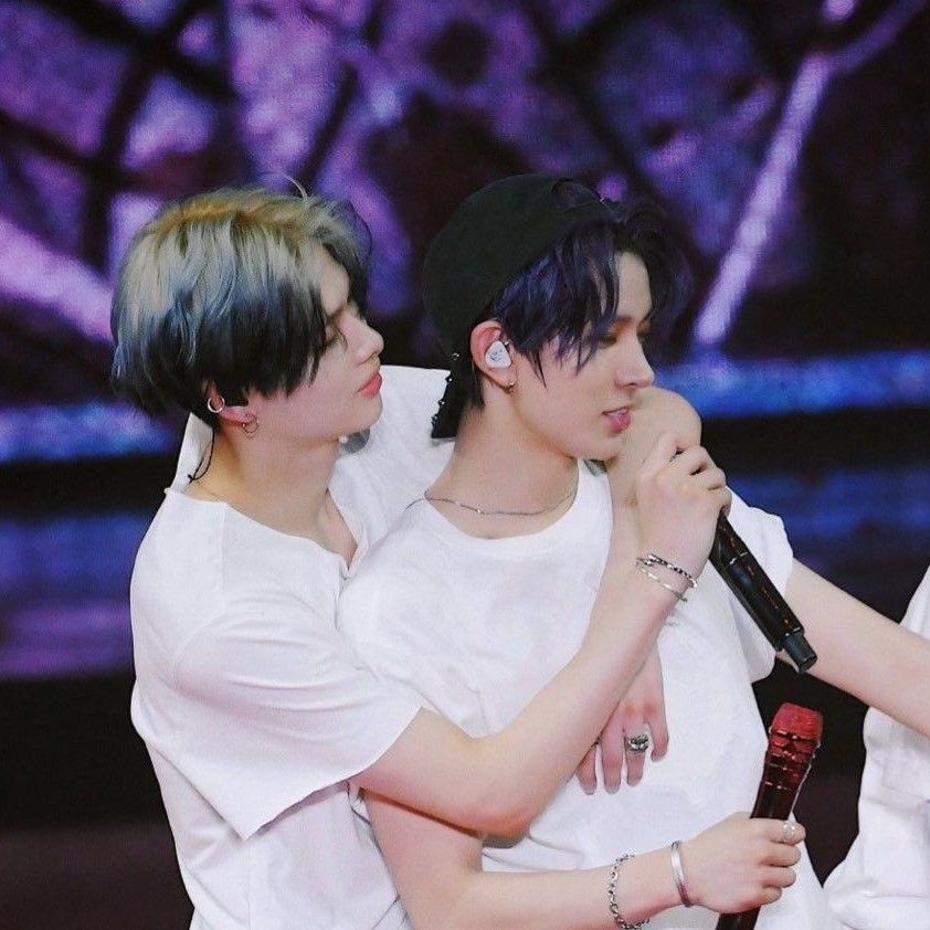 Foto terbaru NI-KI (ENHYPEN)