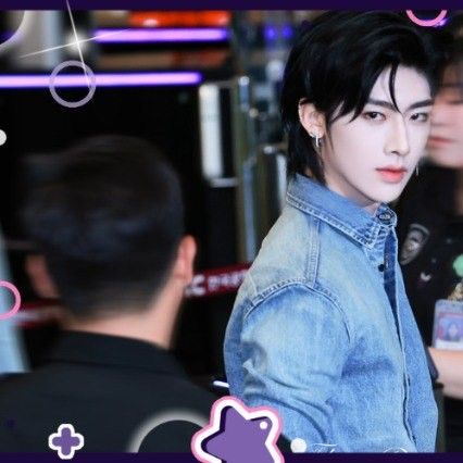 A moment captured by Ricky (ZEROBASEONE)'s fan