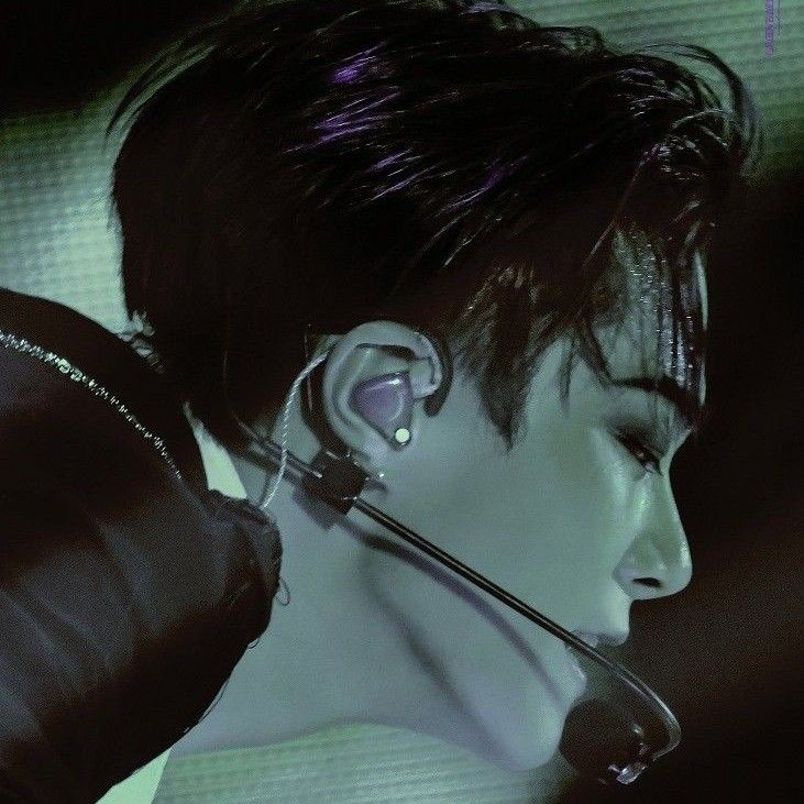 아스트로의 최신 사진