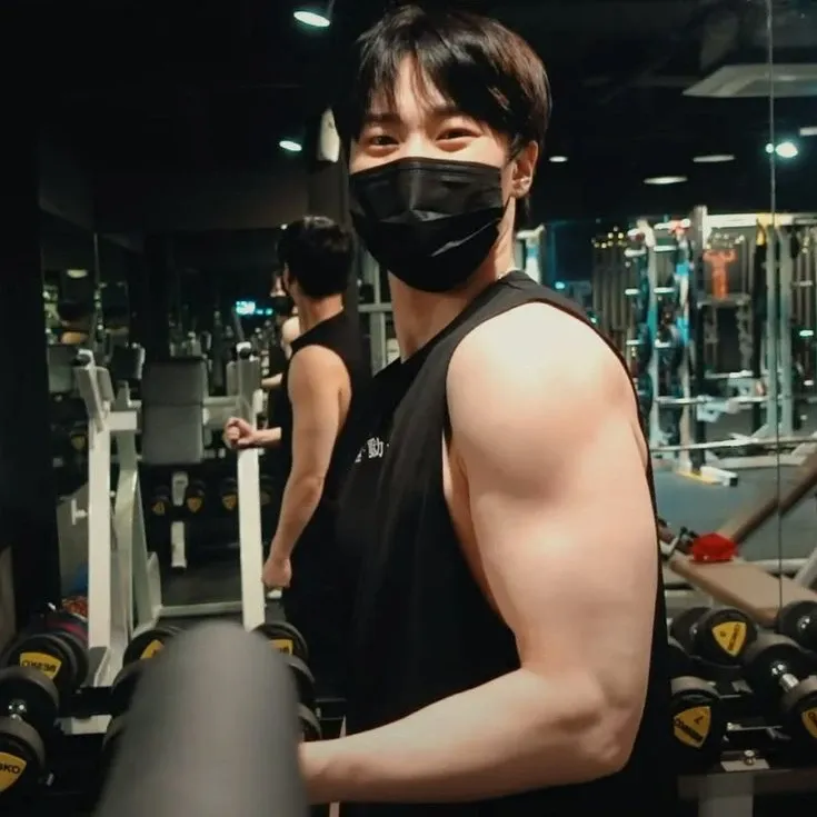 Latest photo of Moonbin (ASTRO)