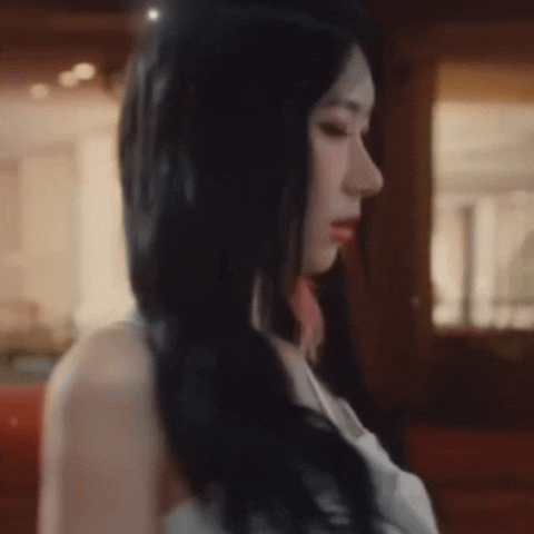 채령 (ITZY)의 비하인드 컷