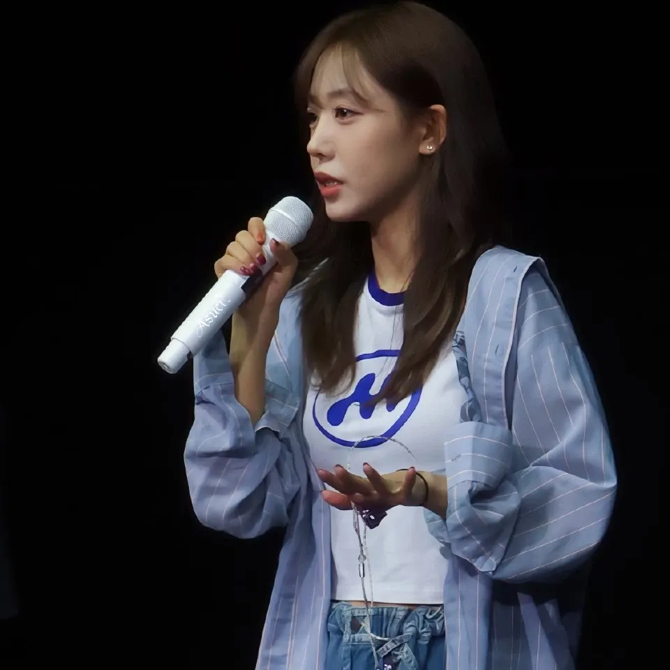 金南珠 (Apink)的最新照片