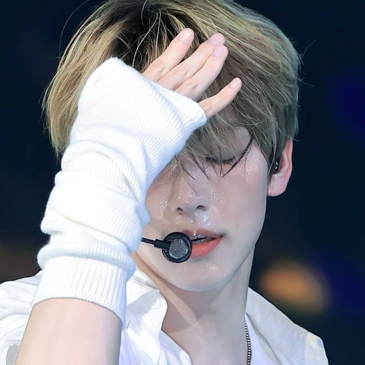 투모로우바이투게더 최근 활동샷