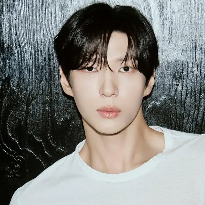 Latest photo of LEO (VIXX)