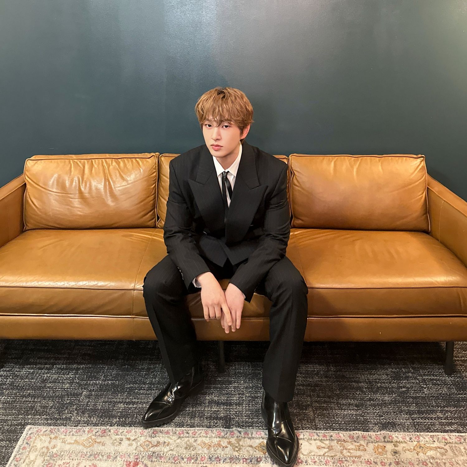 Behind-the-scenes cut of Onew (SHINee)