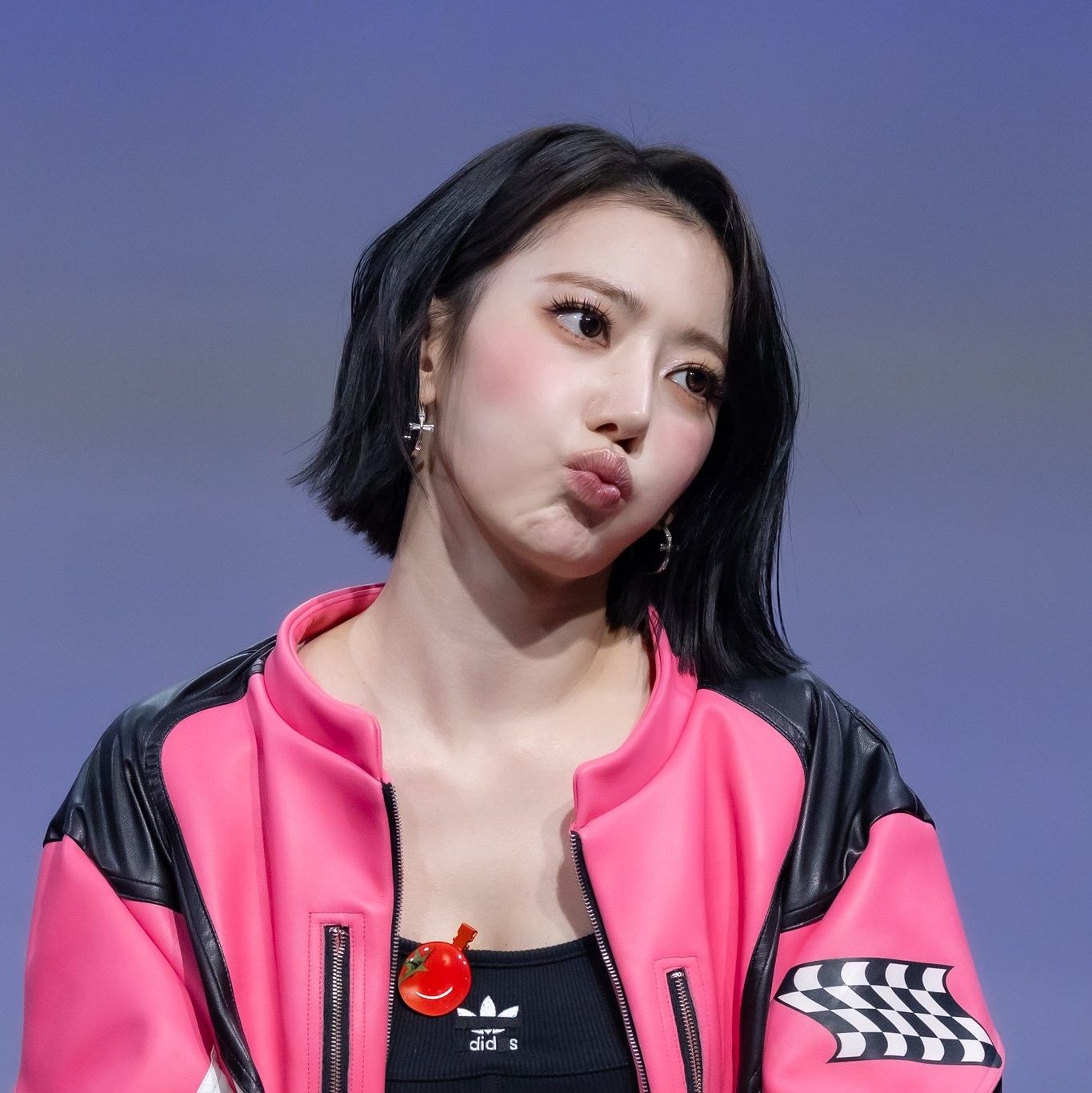 Latest photo of Sakura (LE SSERAFIM)